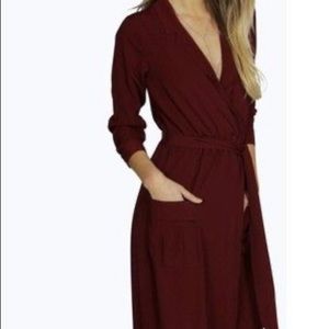 Boohoo dress | Size Medium color Maroon